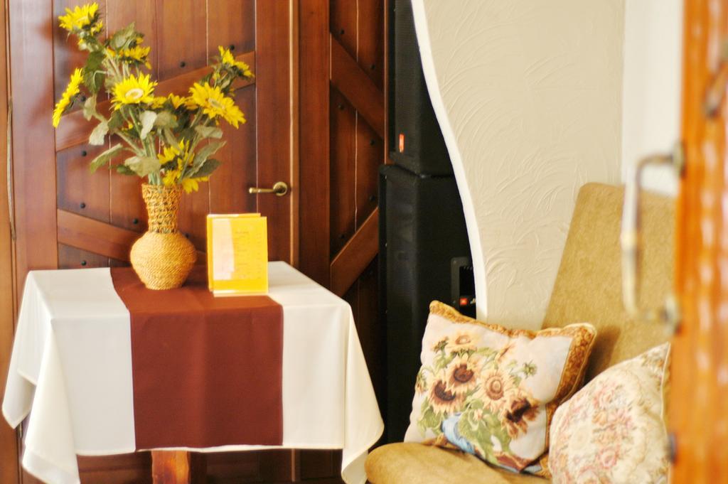 Gogol Hotel Myrhorod Ngoại thất bức ảnh